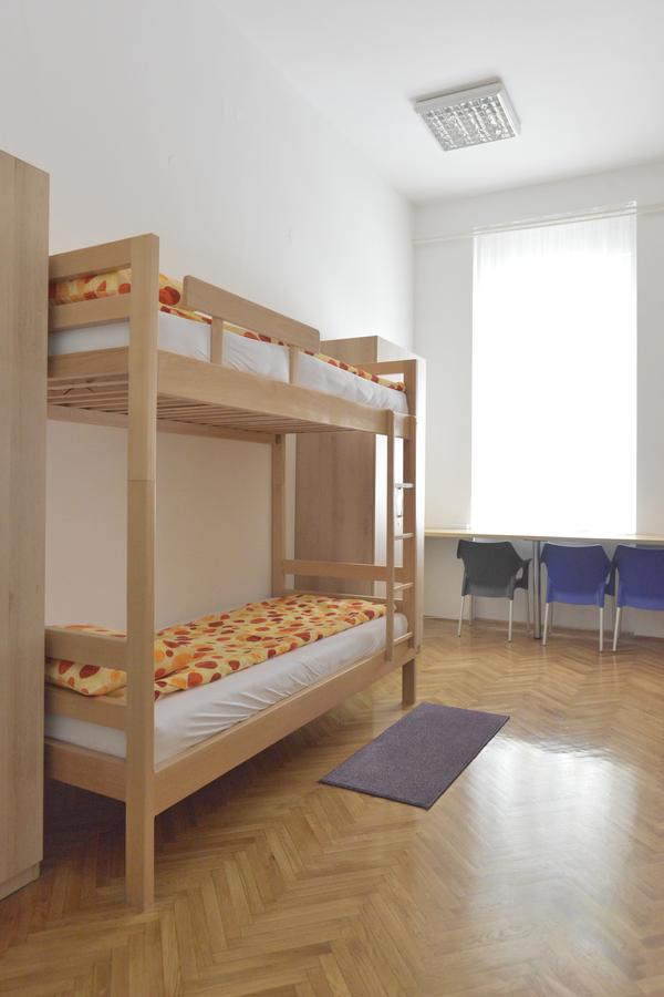 Hostel Flow House Centar Novi Sad Extérieur photo